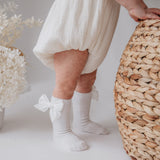 Knee-high Luxe Cable Knit Socks with Bows - White